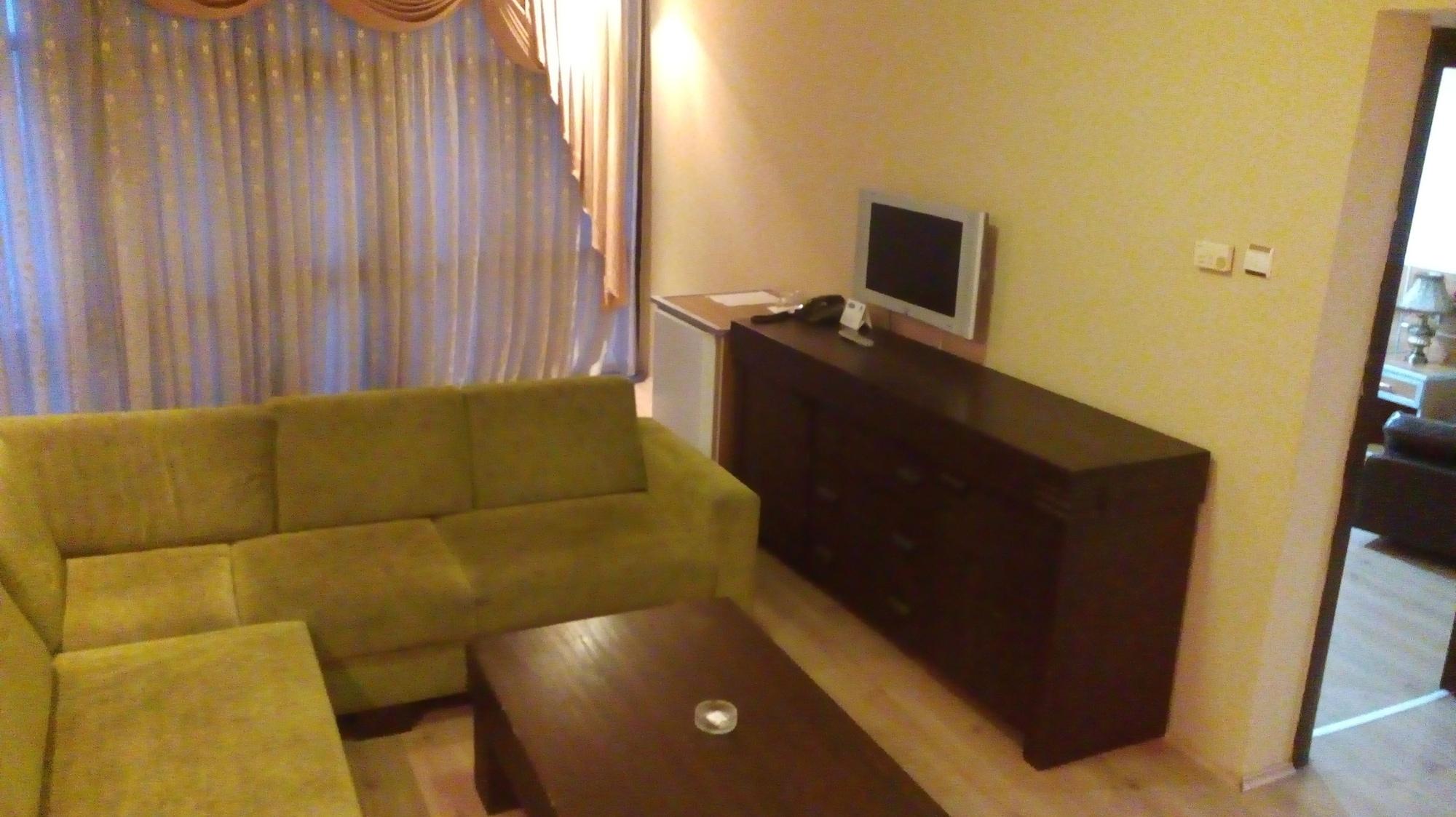 Demirgrand Hotel Trabzon Exterior foto